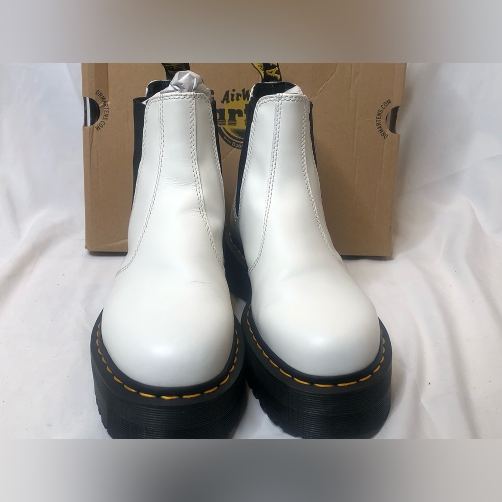 Dr Martens Womens 2976 Quad Chelsea Platform white Smooth Leather Boot-41EU, 9US - Picture 6 of 12